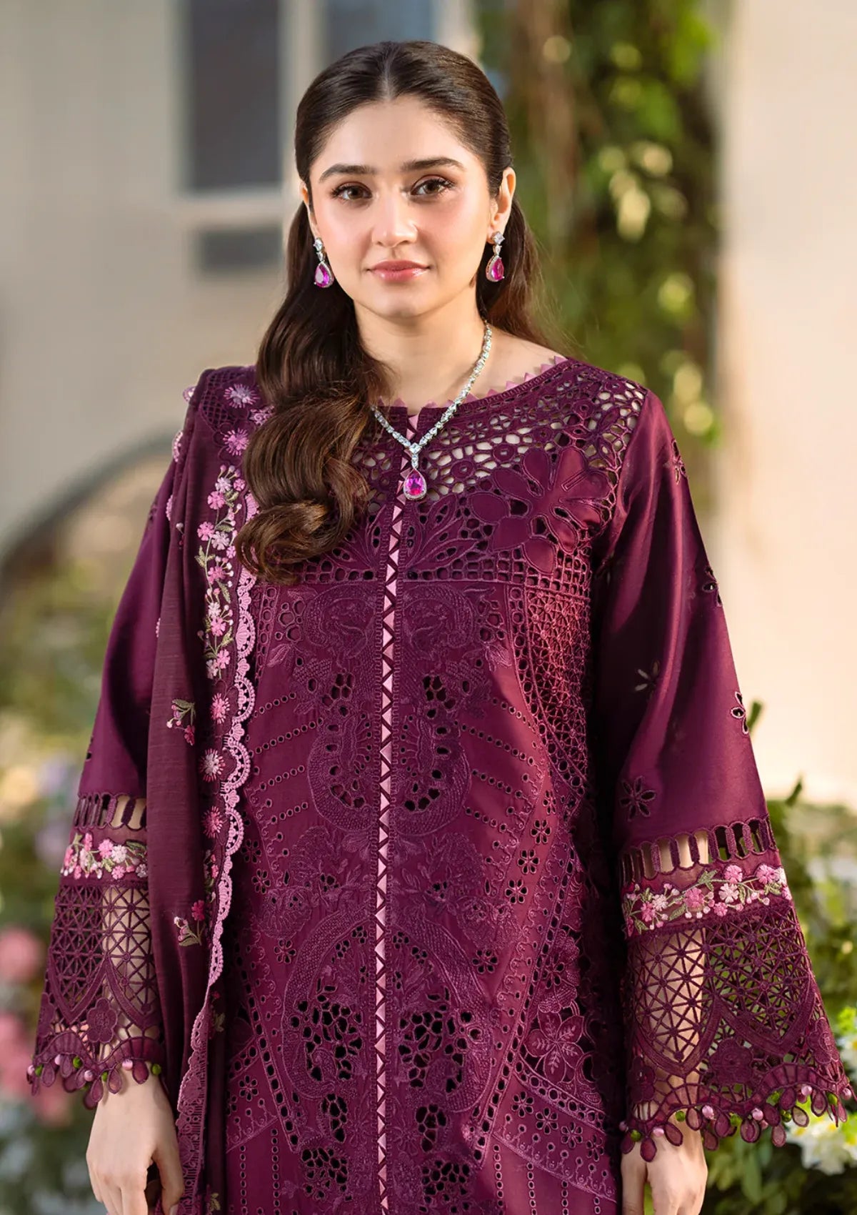 Hyyas Luxury Embroidered Lawn 3-Piece Suit with Dupatta